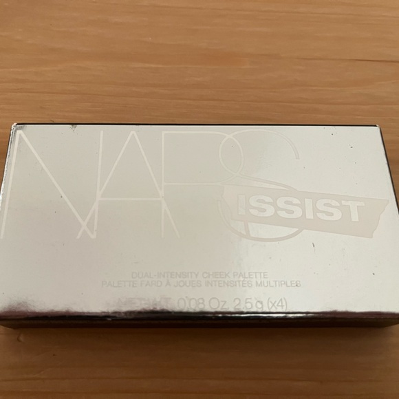 NARS: NARSissist Dual-Intensity Cheek Palette 🤎 - Picture 5 of 10
